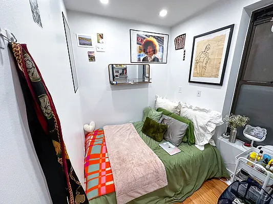 Rented by Voro, LLC | media 8