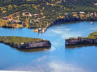 7080 W Hells Gate Dr, Strawn, TX 76475