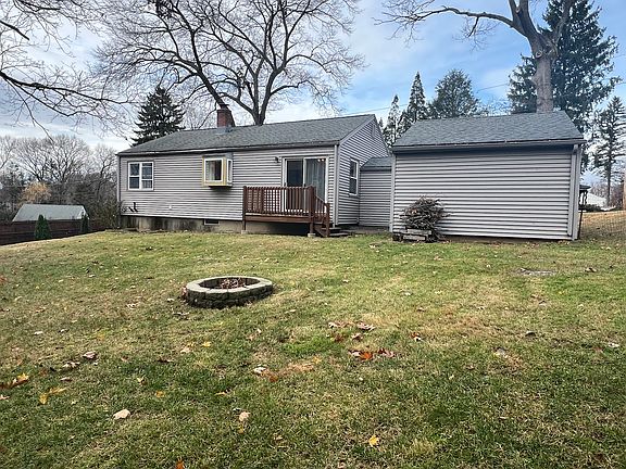 2nd image of 42 Newport Ave