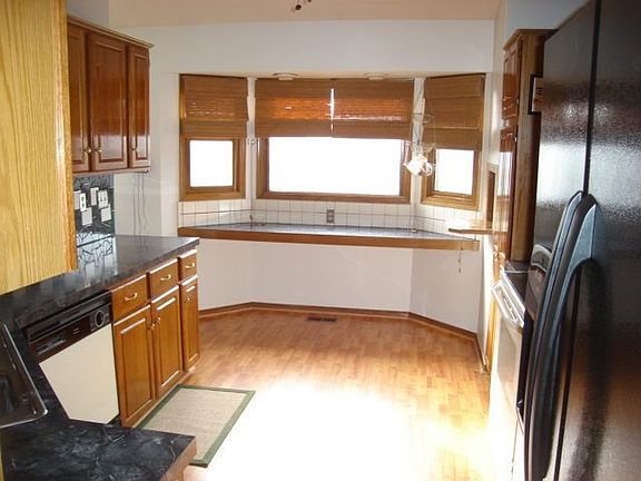 Kitchen with seating