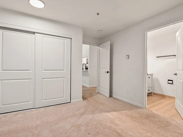 Northlink Apartments — Photo 110