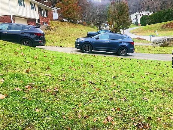 3rd image of 1598 Alexandria Pl