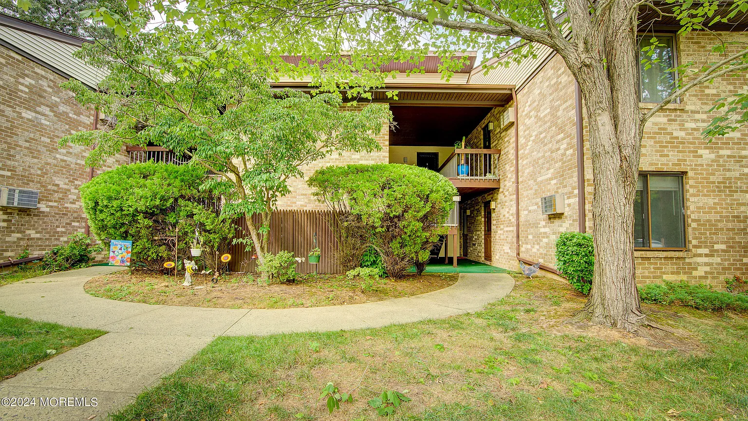 156 Cross Slope Court #E photo 1