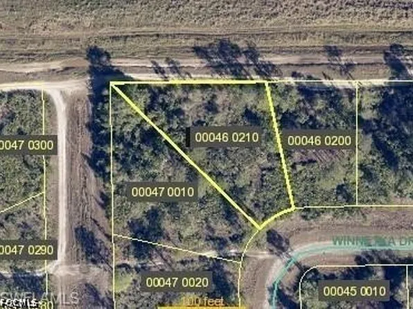 2178 Winnetka Dr, Lehigh Acres, FL 33972
