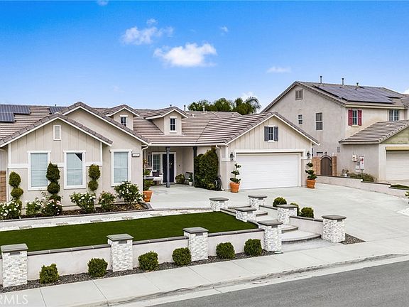 3rd image of 12492 Poinsetta Dr