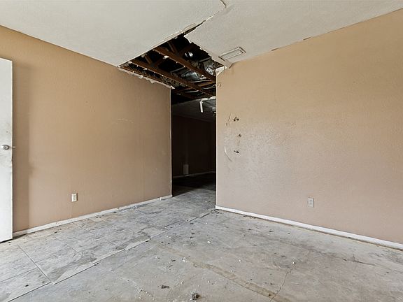 5th image of 6419 Gentle River Dr