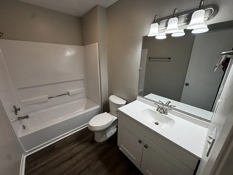 Oak Ridge Apartments — Photo 29