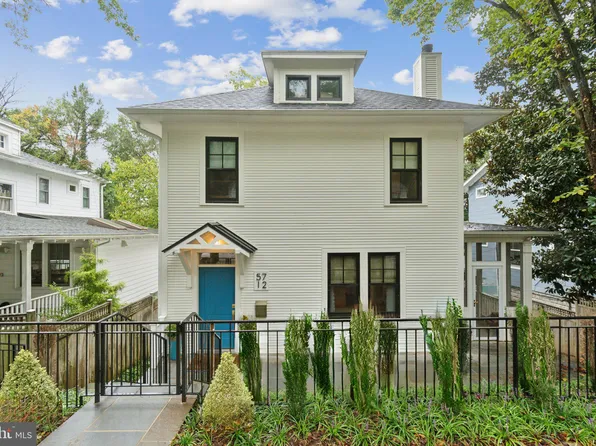 5712 Macarthur Blvd NW, Washington, DC 20016