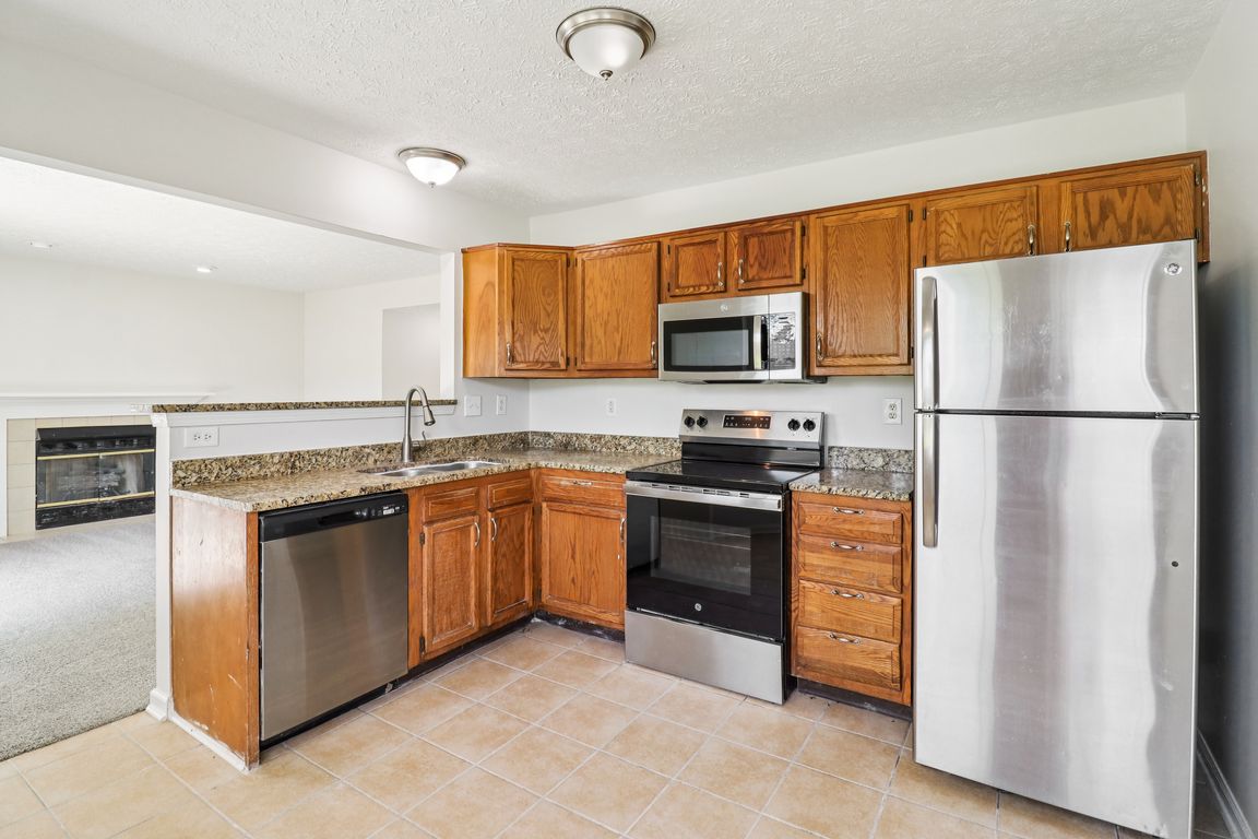 Dunn Way-S0207-009.jpg
