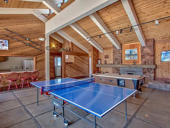 Lake Village Clubhouse