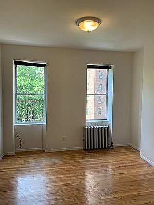 5th image of 157 E 99th St #E3