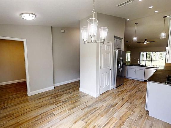 4th image of 22 Bunker Ln #A