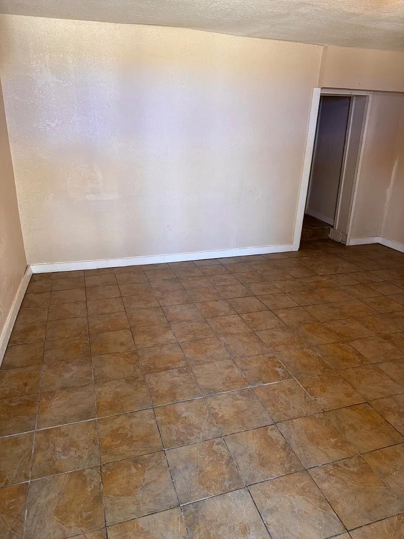 901 Park St. - Apt 1 — Photo 1