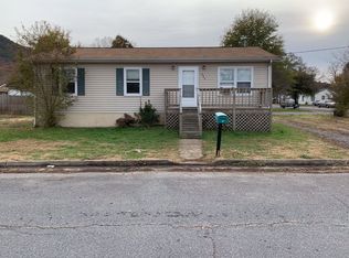 604 E 15th St, Buena Vista, VA 24416