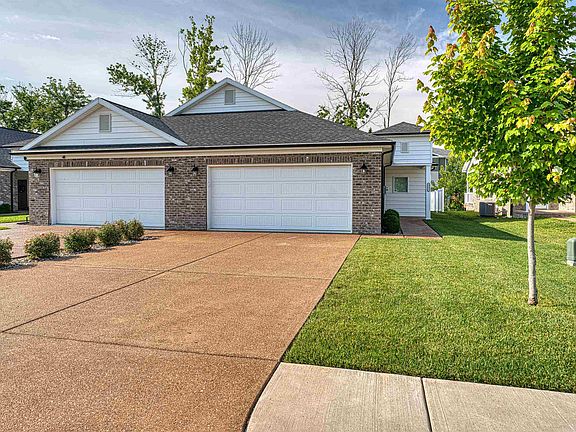 2nd image of 8599 Pebble Creek Dr