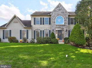 122 Glebe Ln, Lancaster, PA 17602