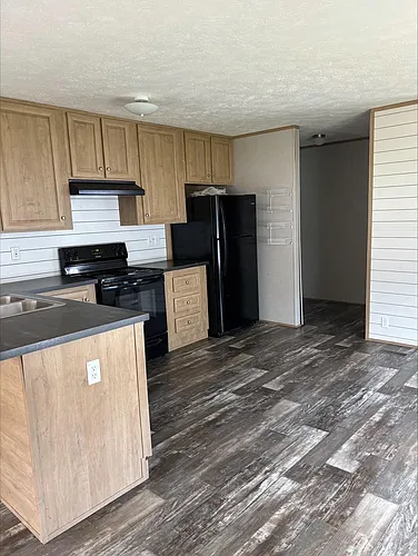 5500 Forest Pl Photo 1