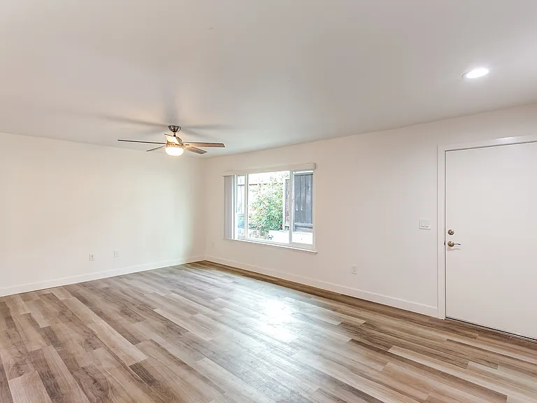 2310 Buena Vista Ave #2334 — Photo 49