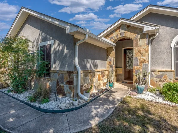 15726 HILL LN, Selma, TX 78154