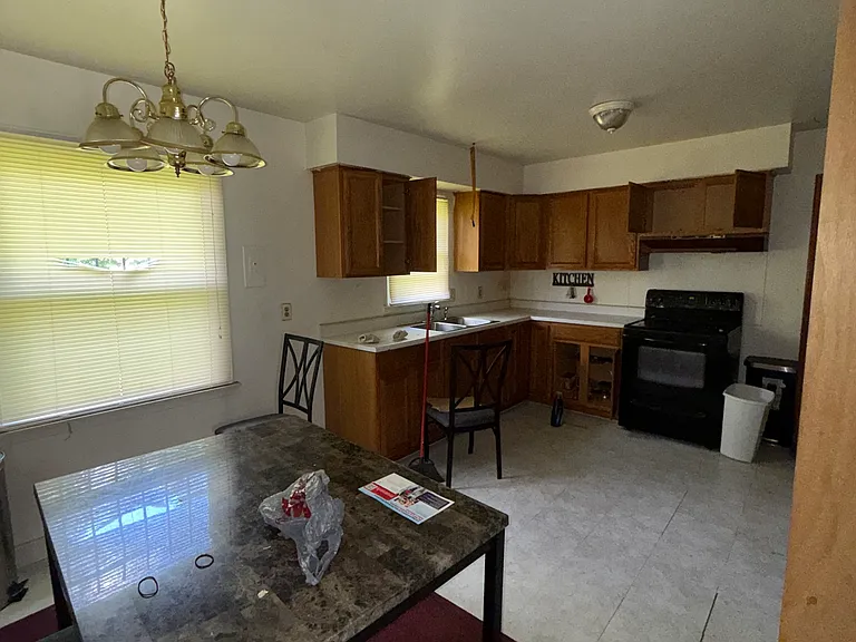 1802 Woodlin Dr — Photo 7