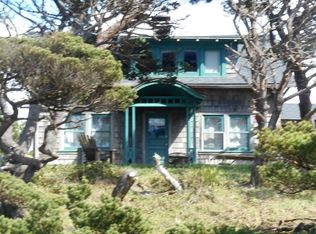 544 N Pacific St, Rockaway Beach, OR 97136