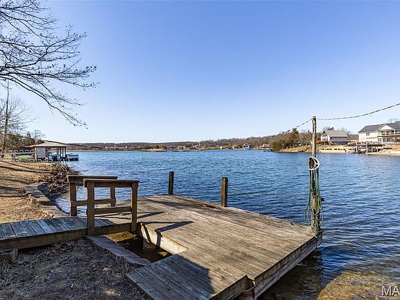 2nd image of 1211 Napoleon Dr