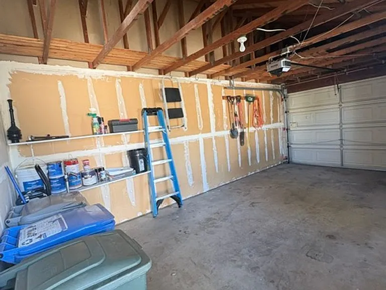 981 Bluebell Way — Photo 15