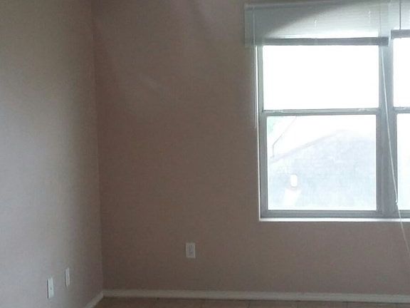 2nd image of 3058 Ashley Pl