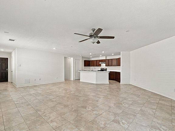 3rd image of 12906 Zivah Ln