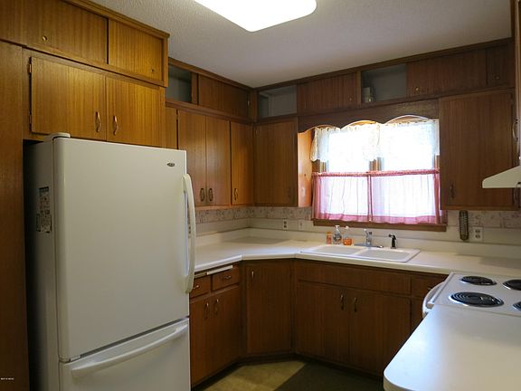 4th image of 709 5th Ave S