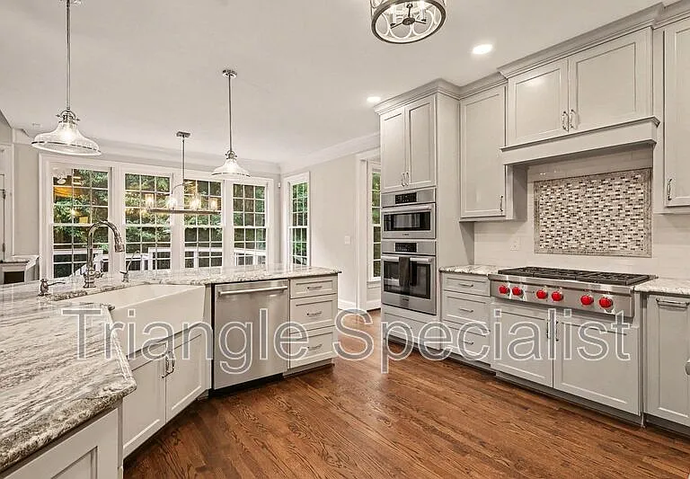 6121 Carlyle Dr — Photo 9