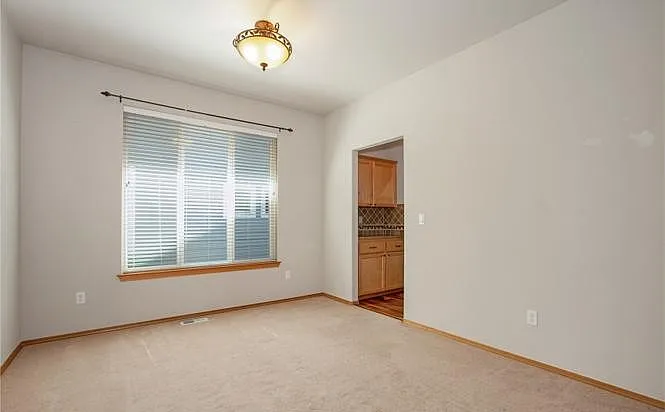 6949 Stone St SE — Photo 3