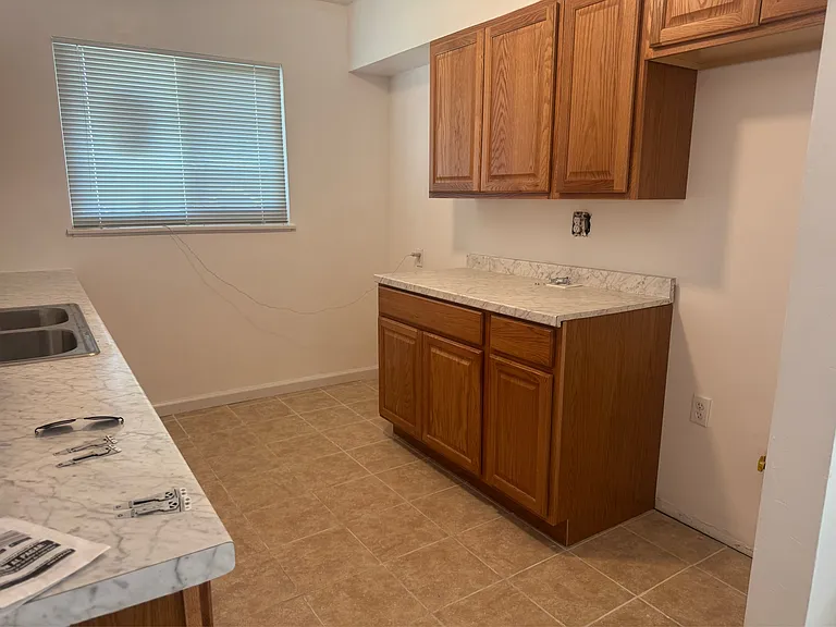 3213 Center St — Photo 4