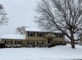 325 Meadowbrook Pkwy E, Horseheads, NY 14845