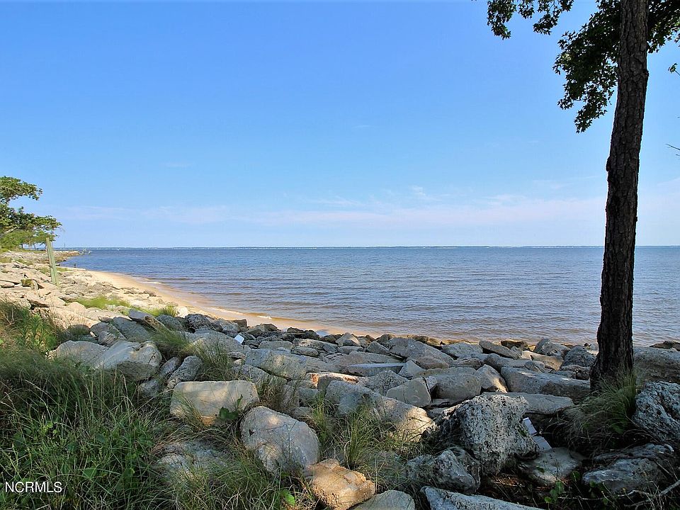 1st image of 1400 River Dr Lot 3