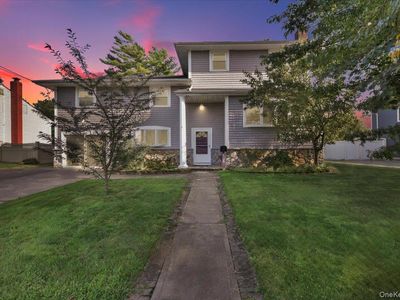 108 Block Boulevard, Massapequa Park, NY, 11762