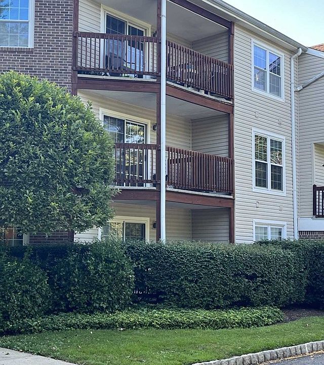 953 Westgate Dr S, Fort Lee, NJ 07024 Zillow