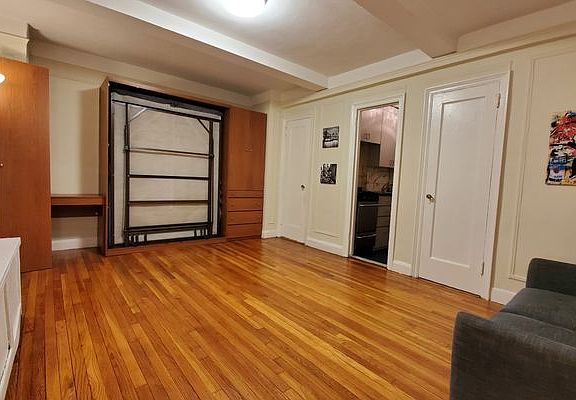 5th image of 321 E 54th St APT 2H