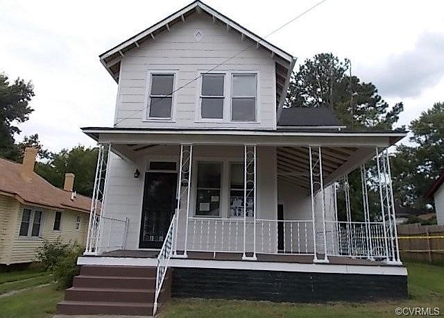 1st image of 1315 Columbia St