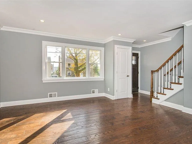 209 Ivy St — Photo 5