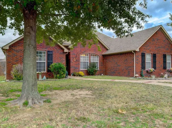 131 W 135th Pl N, Skiatook, OK 74070