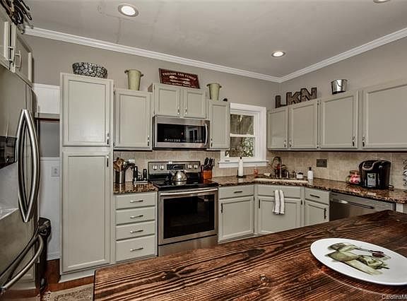 5th image of 116 Northampton Dr