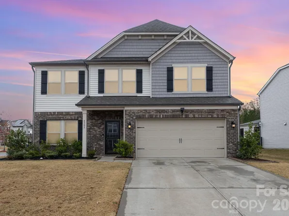 8303 Flint Hill Dr, Charlotte, NC 28273
