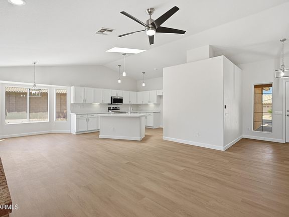4th image of 3049 N PINNULE Street