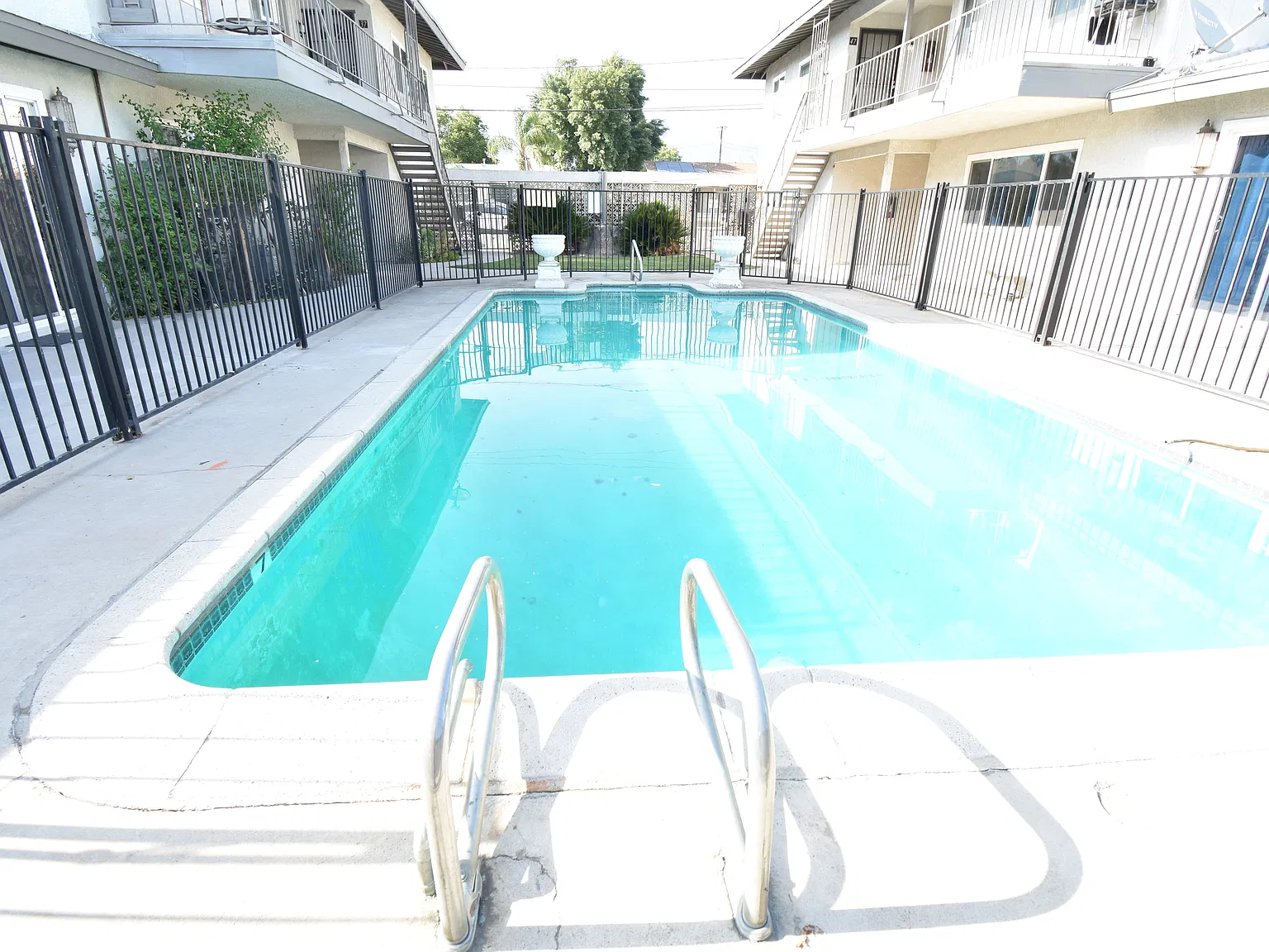 3 bed, 1450 sqft, $2,795 — Photo 3