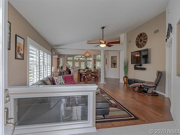 5th image of 942 Countryside West Blvd