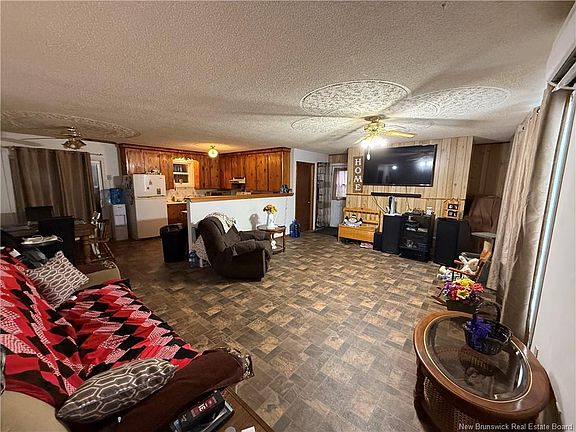 5th image of 490 Newburg Rd