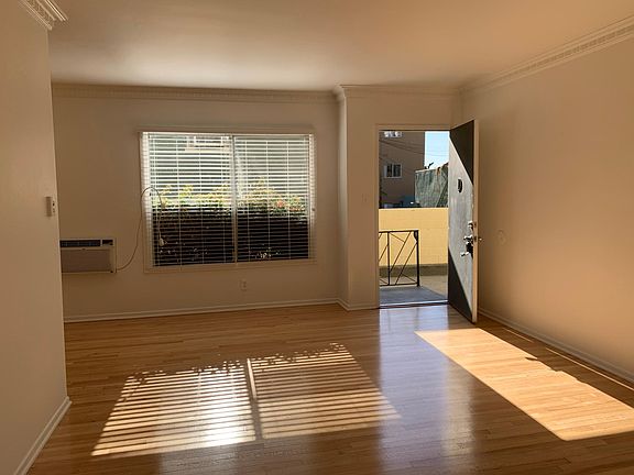 4th image of 1823 El Cerrito Pl #D