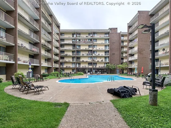 2106 Kanawha Blvd E APT 727, Charleston, WV 25311