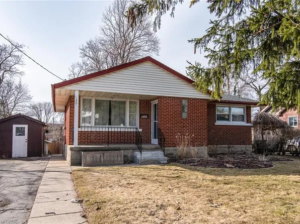 120 4th Ave, Kitchener, ON N2C 1N8